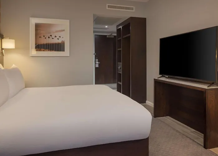 Doubletree By Hilton London Heathrow Airport