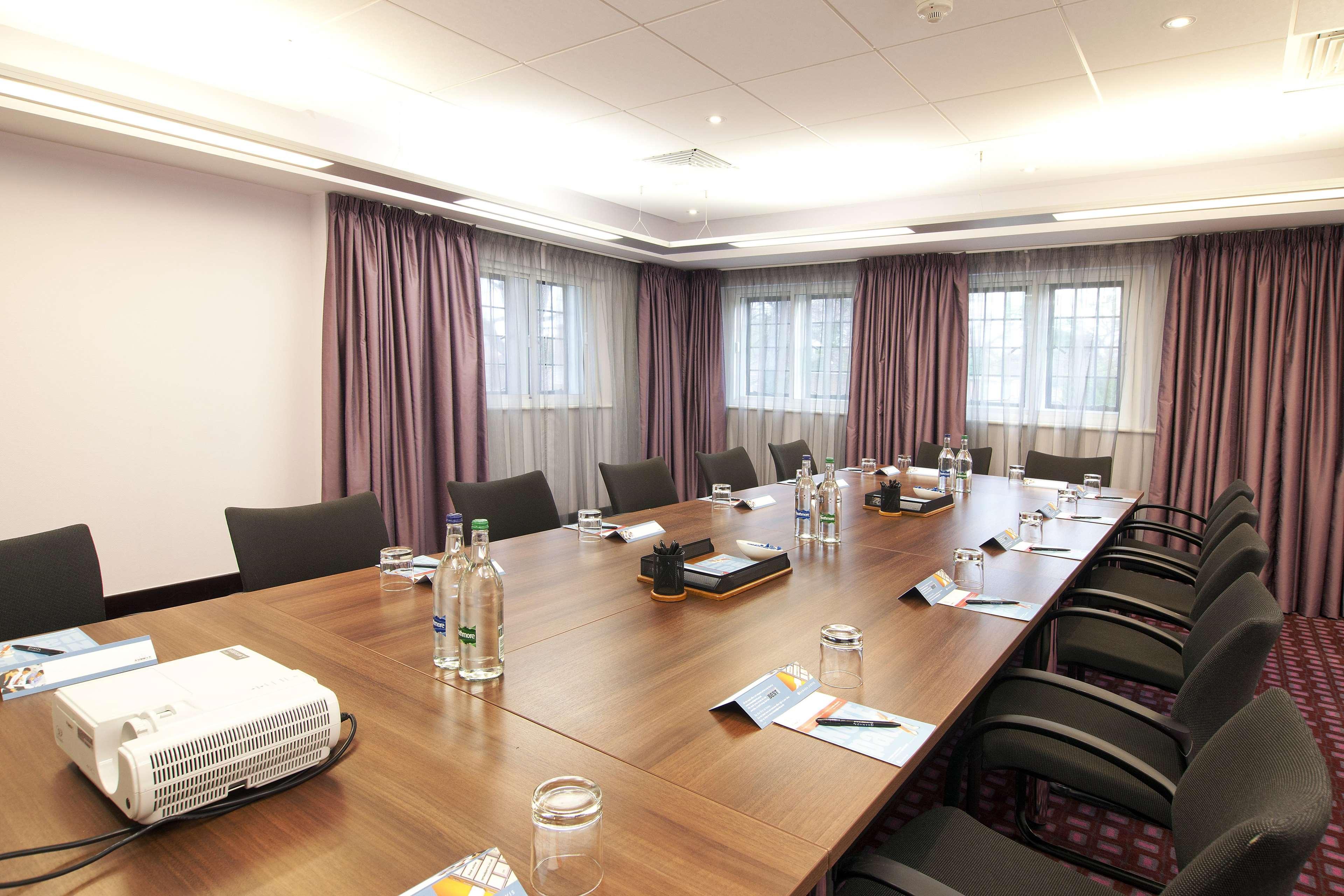Doubletree By Hilton London Heathrow Airport Hotel