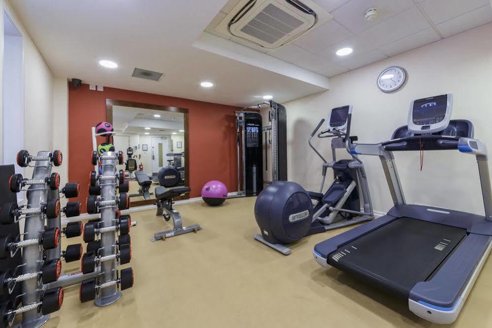 Doubletree By Hilton London Heathrow Airport 4*