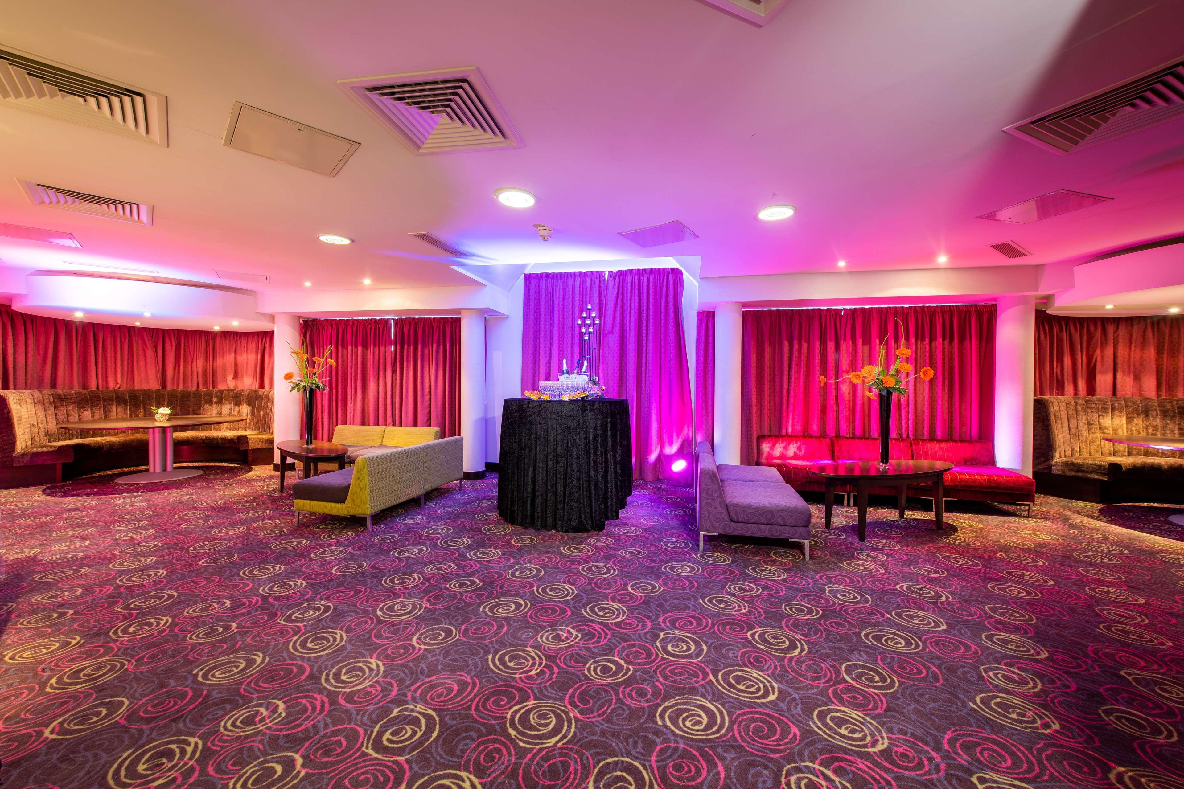 Hotel Doubletree By Hilton London Heathrow Airport 4*